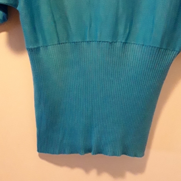 Top - Picture 4 of 5